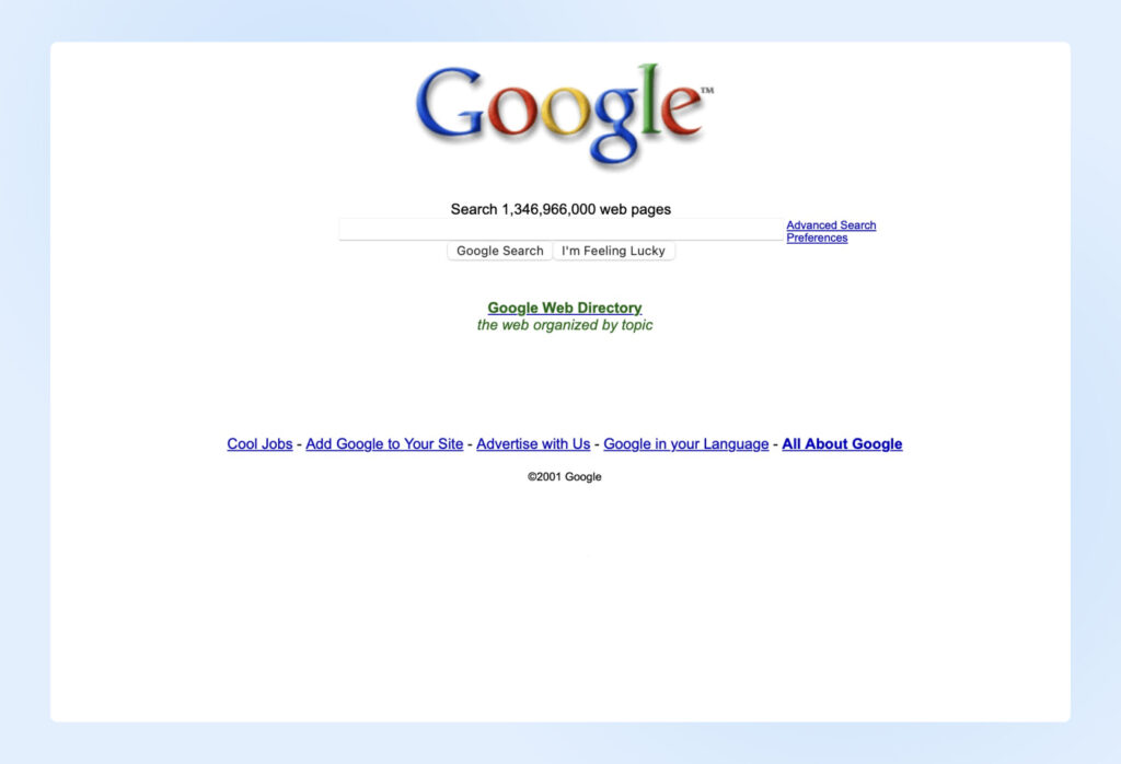 Página de inicio retro de Google con un diseño más antiguo, barra de búsqueda básica y enlaces a cosas como "empleos interesantes" y "Agregar Google a tu sitio" en la parte inferior.