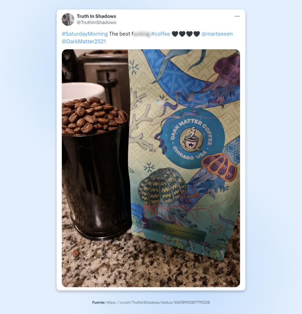 Captura de pantalla de Instagram de alguien que publica sobre Dark Matter Coffee y dice: "El mejor P$#% café".