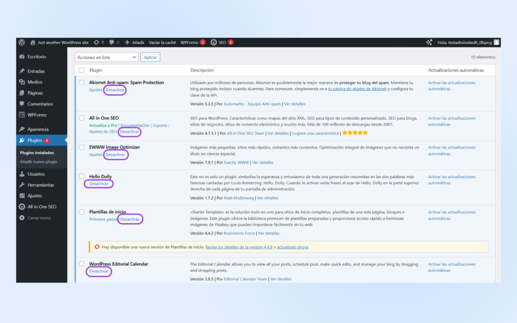 Captura de pantalla de la página de configuración de plugins que muestra los plugins individuales de WP con la opción "desactivar" resaltada en cada uno.